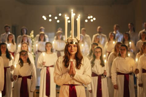 lucia slot|Luciamorgon från Kalmar slott .